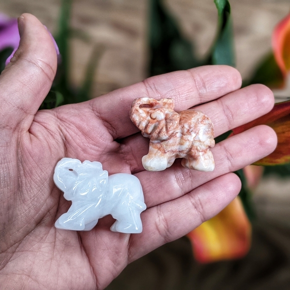Metaphysical Healing Crystal Elephant Gemstone | Body Balance Gemstone - Picture 7 of 10